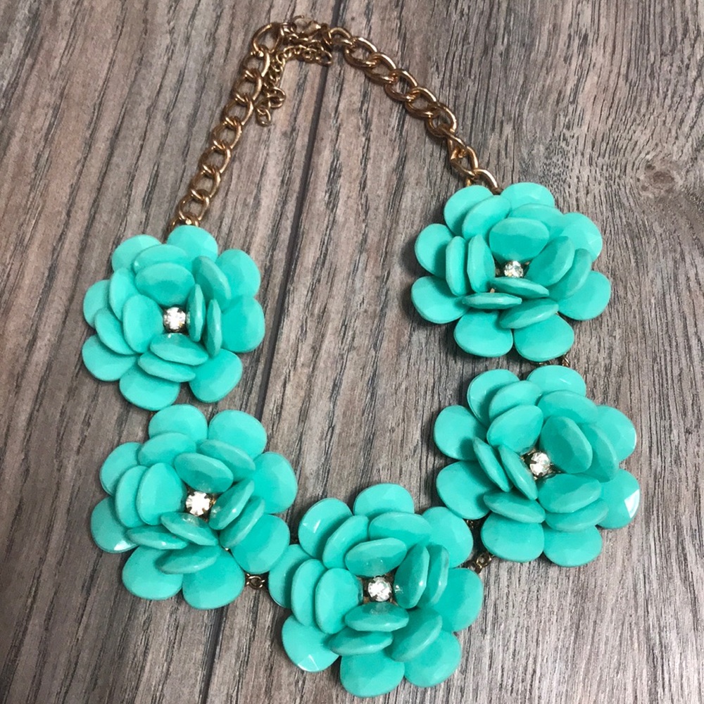 Floral necklace